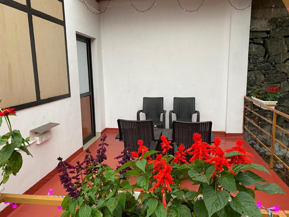 Munnar Bnb Bed and Breakfast Buitenkant foto