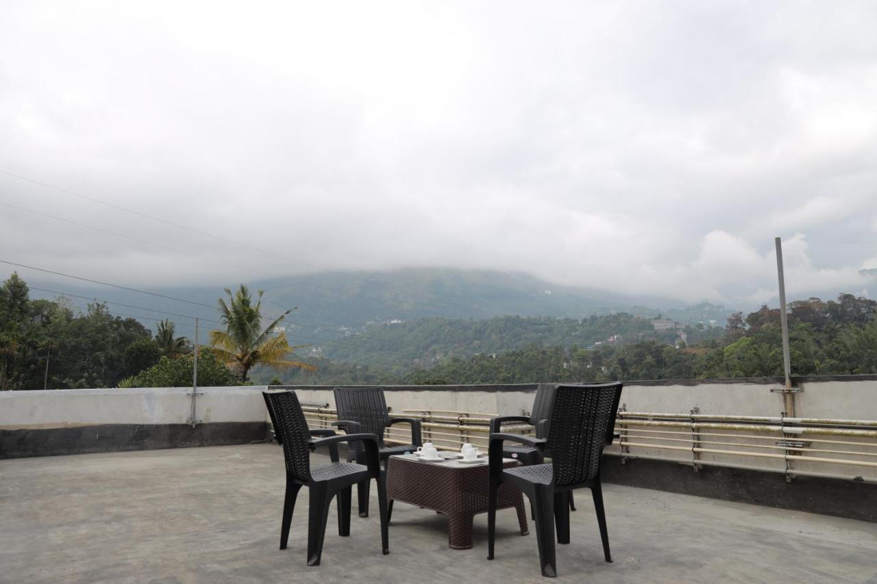 Munnar Bnb Bed and Breakfast Buitenkant foto